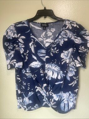 Byer California Navy White Floral Twist-Front V-Neck Top